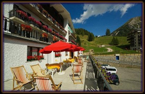 Hotel Des Alpes Foppolo Exterior photo